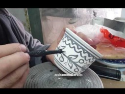 صناعة الزجاج في الخليل حرفة آخذة في الإندثار مصانع الزجاج في الخليل