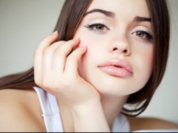ما هي علامات الجمال عند المرأة