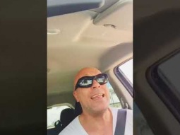 امريكا مش بتكلم إنجليزي