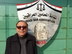 هل الدفاعُ عن النفسِ مخولٌ به في الإيمانِ المسيحي؟  المحامي، مارتن كورش تمرس لولو