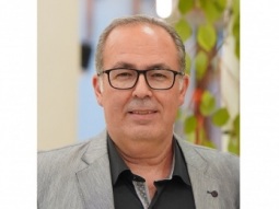 في هذه الأوضاع العسيرة، هل انت مسجونٌ أم طليق؟ عصام نسيب عودة