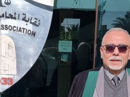 صراع القلب بين الله والغنى - المحامي، مارتن كورش تمرس لولو