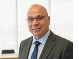 رحلة الإرساليات الإنجيلية وتحديات الوجود في الأراضي المقدسة  - منذر زبانه