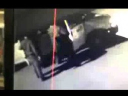 فيديو الشرطة الاسرائيلية تقتل  الكناوي خير حمدان !!