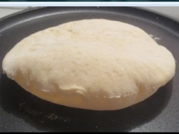 شاهد كيف يصنع خبز البطبوط المغربي