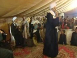 ريحانة المداحين الشيخ امين الدشناوى فى قصيدة باب المدينة على ومن قهرك وعزمك