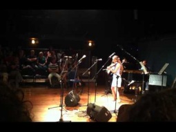 هيلانة خاطر - عزف موسيقي رائع في كونسيرت موسيقي في جامعة حيفا