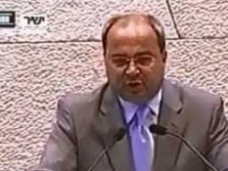 الطيبي: انتم عبء علينا منذ عام 48