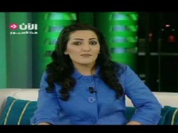 بعوضة في فم مذيعة توقف نشرة الأخبار