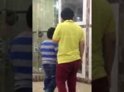‏من الخوف نسى انه بصندوق