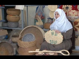 الحاجة مريم ..تعيل أسرتها من صناعة القش