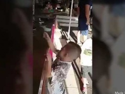 #شاهد : هكذا غضب هذا الطفل الفلسطيني من بلدة كفركنا بالداخل المحتل من بائع المثلجات التركي