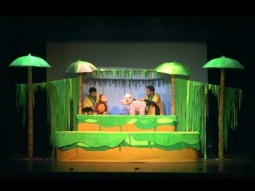 مسرحية الاطفال " وحيد القرن والزرافه " انتاج مسرح انسمبل فرينج الناصرة