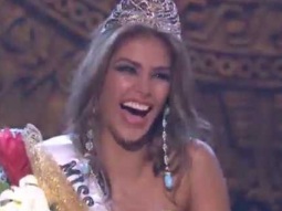 CROWNING MOMENT: Miss Universe 2008