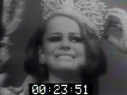 CROWNING MOMENT: Miss Universe 1966