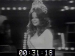 Miss Universe 1971 is....
