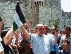 في القدس، في يبوس لا ينام الزمن - جواد بولس