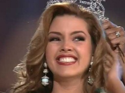 CROWNING MOMENT: Miss Universe 1996