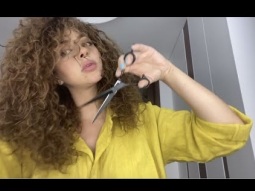 Myriam Fares cutting her hair by herself - ميريام فارس تقص شعرها بنفسها
