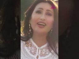 هنلاقي إن الحياه طعمها  شيكولا ...والقلب هيبقى شقي مجنون بهواه