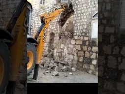 How to Destroy a building without waking up the neighbors