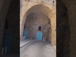 When you think you get to a dead end, look right!
