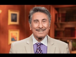 سؤال: بما أن الله لا يتغيّر، فلماذا يبدو في العهد القديم مختلفاً تماماً عن العهد الجديد؟