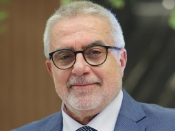 القائمة المشتركة بين الحلم والاختبار - جواد بولس