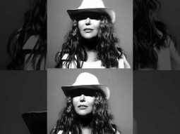 الميزة تصاحب نفسك.. تزعل تفرح مع نفسك - سميرة سعيد