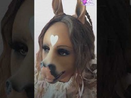 لماذا لهذه الفتاة وجه حصان ؟