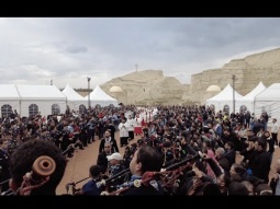 حجاج من مختلف أنحاء العالم يحتفلون بعيد عماد الرب على ضفاف نهر الأردن