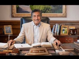 مواجهة المستقبل بثقة -  د. ق. مايكل يوسف - برنامج يهديهم في الطريق بالإنجليزية مع الترجمة العربية