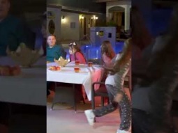 قريبا بابا وبناته