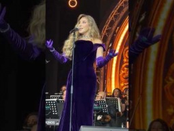 "مقصّرين الشباب بحقنا"... شمس الأغنية اللبنانية نجوى كرم في حديث عفوي مع جمهورها