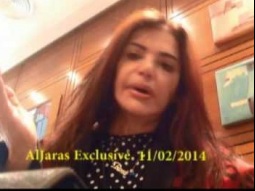 نضال الأحمدية في مطار القاهرة تودع والدتها وابنها