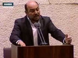 مسعود غنايم يوجه خطابا قويا مباشرا لنتنياهو- شاهد