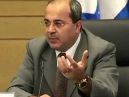 الطيبي في لجنة التحقيق لاستيعاب العرب في القطاع العام